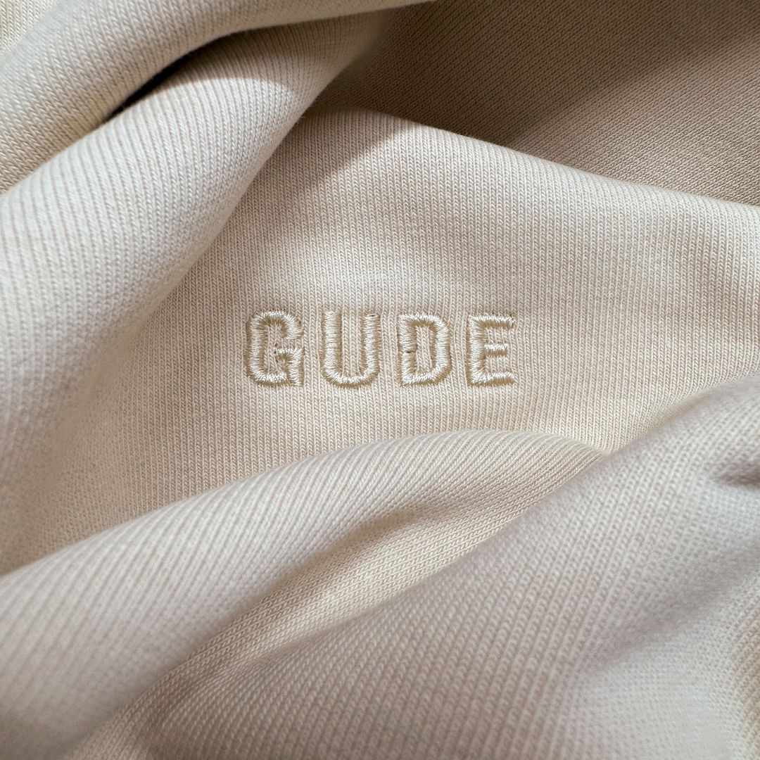 GUDE Monochrom - Premium Oversize Hoodie, sand