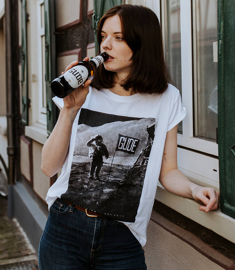 GUDE Mondlandung - Frauen Shirt, weiß